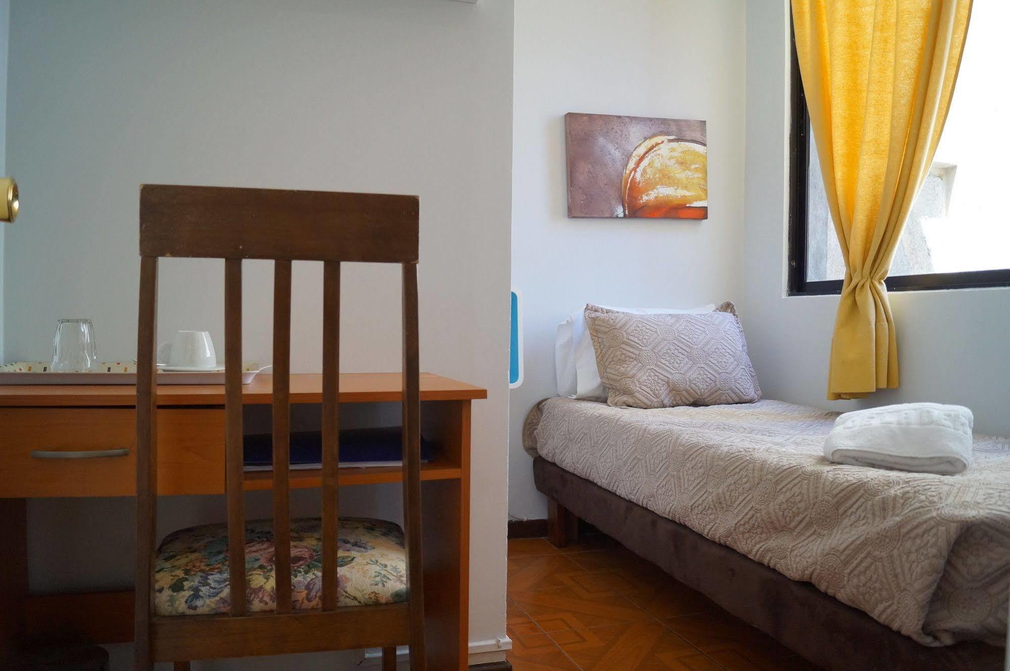 Residencial Universitaria Santiago Buitenkant foto